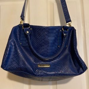 Steve Madden Barrel Bag